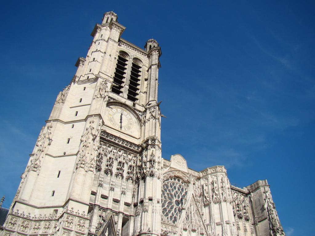 Bel Appartement Coeur De Ville Troyes Oda fotoğraf
