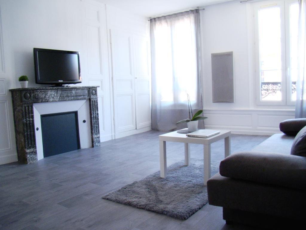 Bel Appartement Coeur De Ville Troyes Oda fotoğraf